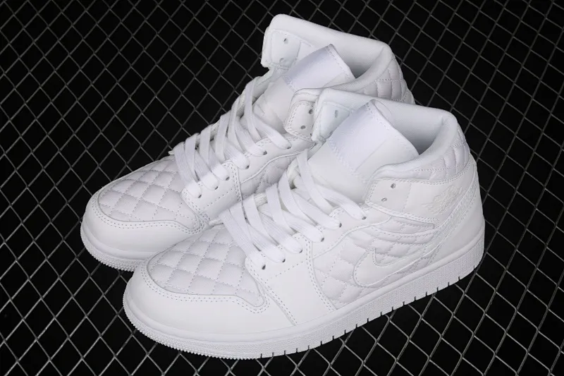 All Categories Air Jordan Jordan Series Basketball Shoes Air Jordan 1 Mid Air Jordan 1 Mid "Quilted White" AJ1 Joe 1 White Diamond "Little Chanel" Mid-top Versatile Casual Sports Shoes DB6078-100